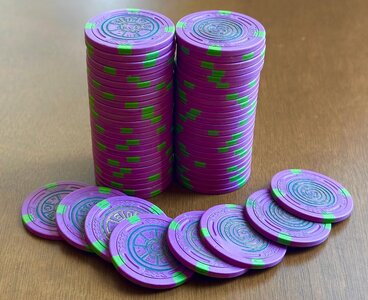 Equipoise Club Sacramento California Cancelled 10 Cent LgCrown (58 Chips)